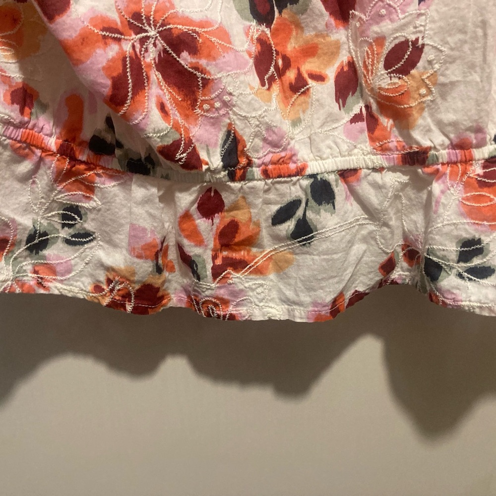 Sam Edelman Floral Blouse in Red and Orange - Picture 3 of 7